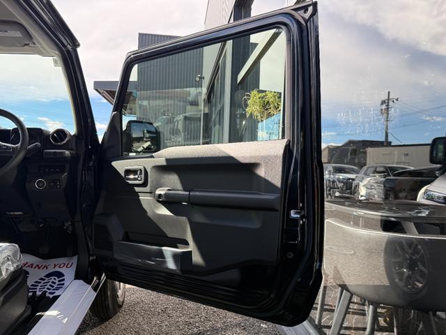 ジムニー XC 4型 5MT リヤパーキングセンサー LEDヘッドランプ スズキセーフティサポート 車線逸脱警告 アイドリングストップ フォグランプ シートヒーター クルーズコントロール(31枚目)