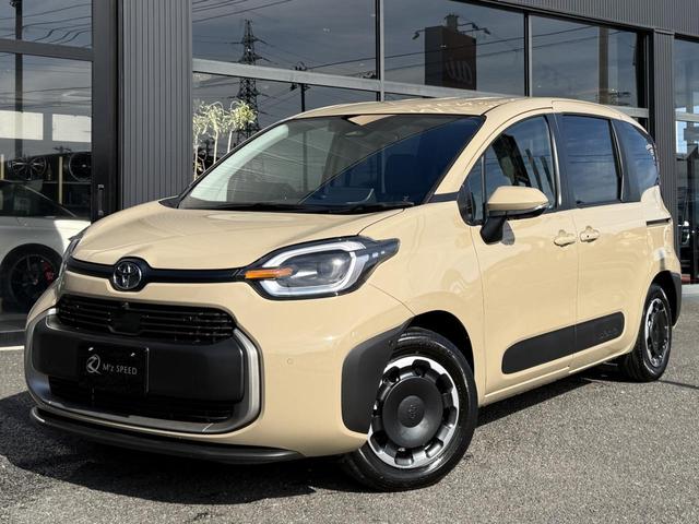 シエンタ ハイブリッドＺ　改良後　７人乗り　コンフォートパッケージ　パノラミックビューモニター　前後方録画機能付　ブラインドスポットモニター　両側電動スライドドア　電動パーキングブレーキ　天井サーキュレーター（12枚目）