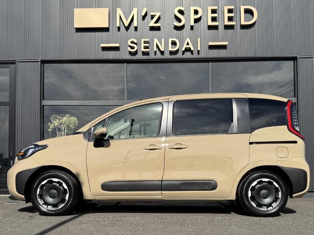 シエンタ ハイブリッドＺ　改良後　７人乗り　コンフォートパッケージ　パノラミックビューモニター　前後方録画機能付　ブラインドスポットモニター　両側電動スライドドア　電動パーキングブレーキ　天井サーキュレーター（15枚目）