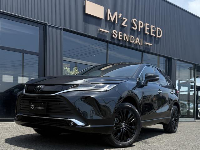 ハリアーハイブリッド Z レザーパッケージ・ナイトシェード 4WD E-Four 特別仕様車 調光式パノラマルーフ パノラミックビューモニター デジタルインナーミラー ブラインドスポットモニター クルーズコントロール ハンズフリーバックドア 寒冷地仕様(13枚目)