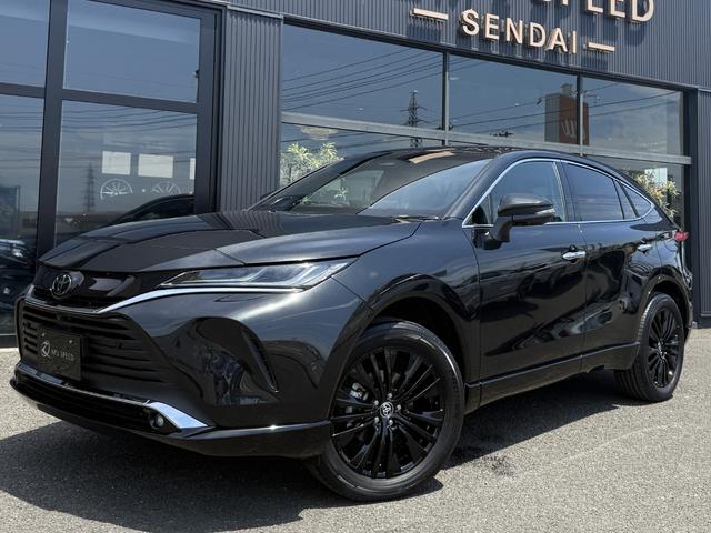 ハリアーハイブリッド Z レザーパッケージ・ナイトシェード 4WD E-Four 特別仕様車 調光式パノラマルーフ パノラミックビューモニター デジタルインナーミラー ブラインドスポットモニター クルーズコントロール ハンズフリーバックドア 寒冷地仕様(16枚目)