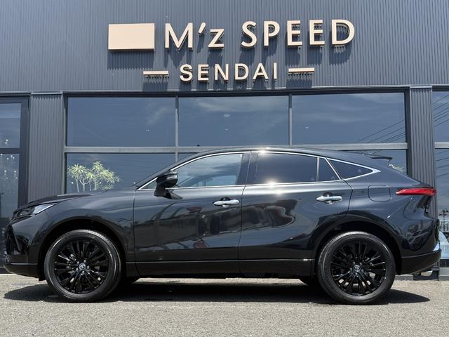 ハリアーハイブリッド Z レザーパッケージ・ナイトシェード 4WD E-Four 特別仕様車 調光式パノラマルーフ パノラミックビューモニター デジタルインナーミラー ブラインドスポットモニター クルーズコントロール ハンズフリーバックドア 寒冷地仕様(17枚目)