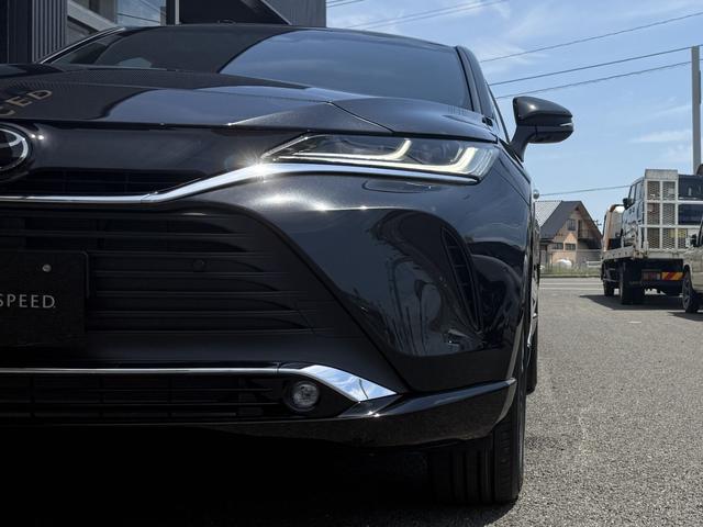 ハリアーハイブリッド Z レザーパッケージ・ナイトシェード 4WD E-Four 特別仕様車 調光式パノラマルーフ パノラミックビューモニター デジタルインナーミラー ブラインドスポットモニター クルーズコントロール ハンズフリーバックドア 寒冷地仕様(22枚目)