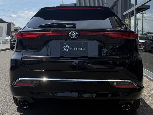 ハリアーハイブリッド Z レザーパッケージ・ナイトシェード 4WD E-Four 特別仕様車 調光式パノラマルーフ パノラミックビューモニター デジタルインナーミラー ブラインドスポットモニター クルーズコントロール ハンズフリーバックドア 寒冷地仕様(30枚目)