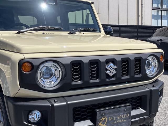 ４型　リヤパーキングセンサー　ＬＥＤヘッドランプ　スズキセーフティサポート　車線逸脱警告　アイドリングストップ　フォグランプ　シートヒーター　クルーズコントロール