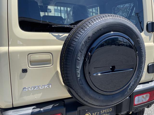 ４型　リヤパーキングセンサー　ＬＥＤヘッドランプ　スズキセーフティサポート　車線逸脱警告　アイドリングストップ　フォグランプ　シートヒーター　クルーズコントロール