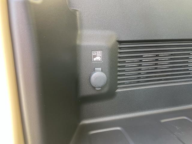 ４型　リヤパーキングセンサー　ＬＥＤヘッドランプ　スズキセーフティサポート　車線逸脱警告　アイドリングストップ　フォグランプ　シートヒーター　クルーズコントロール