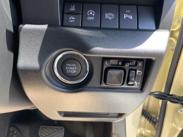 ４型　リヤパーキングセンサー　ＬＥＤヘッドランプ　スズキセーフティサポート　車線逸脱警告　アイドリングストップ　フォグランプ　シートヒーター　クルーズコントロール