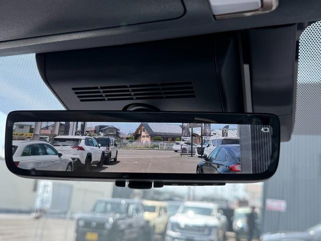 アルファード Ｚ　左右独立ムーンルーフ　ＪＢＬプレミアムサウンドシステム　リヤシートエンターテイメント　ユニバーサルステップ　アドバンストパーク　カラーヘッドアップディスプレイ　パノラミックビューモニター　寒冷地仕様（7枚目）