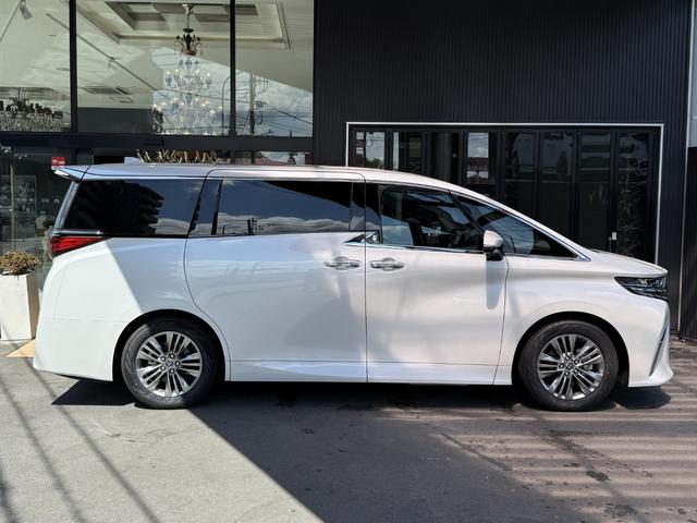 アルファード Ｚ　左右独立ムーンルーフ　ＪＢＬプレミアムサウンドシステム　リヤシートエンターテイメント　ユニバーサルステップ　アドバンストパーク　カラーヘッドアップディスプレイ　パノラミックビューモニター　寒冷地仕様（20枚目）