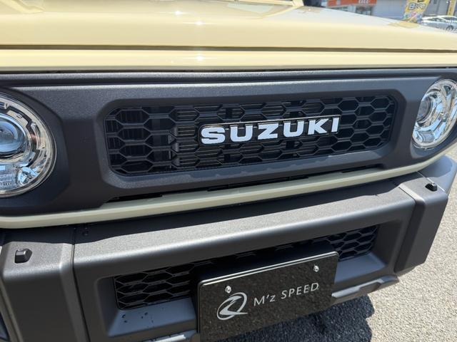 ジムニー XC 4型 リヤパーキングセンサー オリジナルカスタム 16インチ特注カラーホイール ホワイトレタータイヤ 社外フロントグリル LEDウィンカー LEDヘッドランプ クルーズコントロール シートヒーター(4枚目)