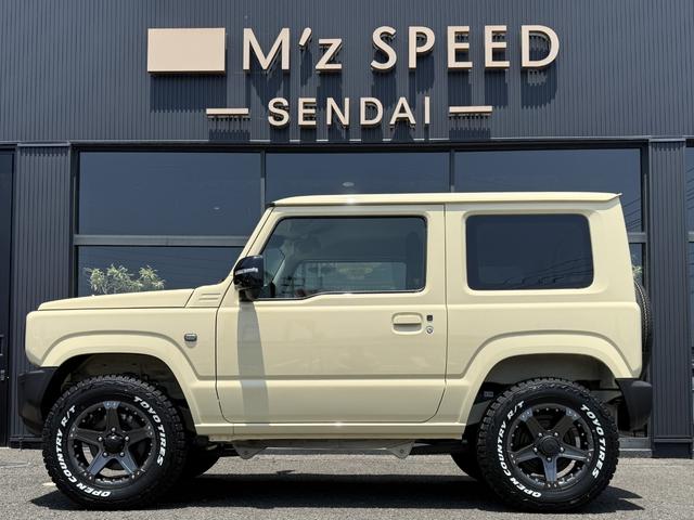 ジムニー XC 4型 リヤパーキングセンサー オリジナルカスタム 16インチ特注カラーホイール ホワイトレタータイヤ 社外フロントグリル LEDウィンカー LEDヘッドランプ クルーズコントロール シートヒーター(18枚目)