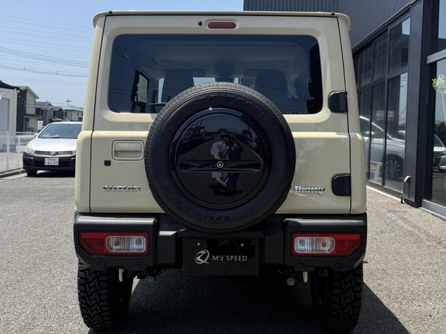 ジムニー XC 4型 リヤパーキングセンサー オリジナルカスタム 16インチ特注カラーホイール ホワイトレタータイヤ 社外フロントグリル LEDウィンカー LEDヘッドランプ クルーズコントロール シートヒーター(30枚目)