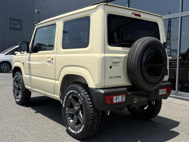 ジムニー XC 4型 リヤパーキングセンサー オリジナルカスタム 16インチ特注カラーホイール ホワイトレタータイヤ 社外フロントグリル LEDウィンカー LEDヘッドランプ クルーズコントロール シートヒーター(34枚目)