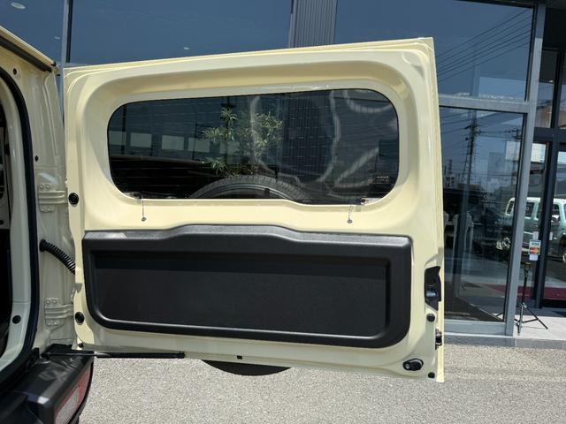 ジムニー XC 4型 リヤパーキングセンサー オリジナルカスタム 16インチ特注カラーホイール ホワイトレタータイヤ 社外フロントグリル LEDウィンカー LEDヘッドランプ クルーズコントロール シートヒーター(53枚目)