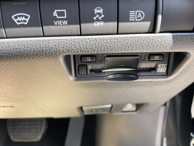 ハリアーハイブリッド Z レザーパッケージ 調光式パノラマルーフ パノラミックビューモニター デジタルインナーミラー ブラインドスポットモニター ハンズフリーバックドア 寒冷地仕様 クルーズコントロール おくだけ充電 アクセサリーコンセント(8枚目)