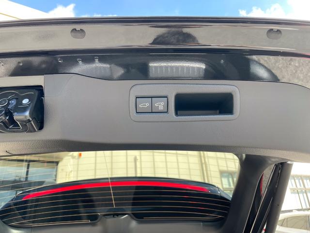 ハリアーハイブリッド Z レザーパッケージ 調光式パノラマルーフ パノラミックビューモニター デジタルインナーミラー ブラインドスポットモニター ハンズフリーバックドア 寒冷地仕様 クルーズコントロール おくだけ充電 アクセサリーコンセント(36枚目)