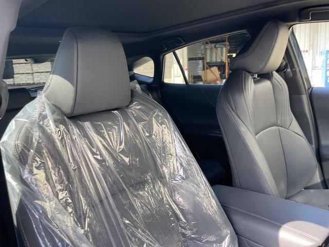 ハリアーハイブリッド Z レザーパッケージ 調光式パノラマルーフ パノラミックビューモニター デジタルインナーミラー ブラインドスポットモニター ハンズフリーバックドア 寒冷地仕様 クルーズコントロール おくだけ充電 アクセサリーコンセント(44枚目)