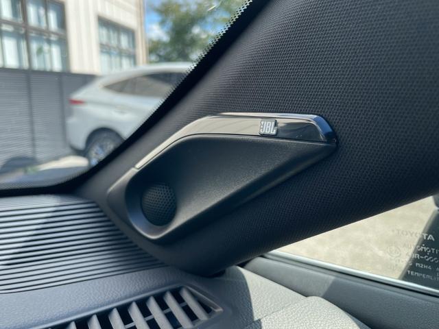 ハリアーハイブリッド Z レザーパッケージ 調光式パノラマルーフ パノラミックビューモニター デジタルインナーミラー ブラインドスポットモニター ハンズフリーバックドア 寒冷地仕様 クルーズコントロール おくだけ充電 アクセサリーコンセント(55枚目)