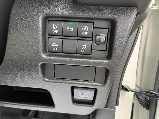 全方位モニター付メモリーナビ　スズキコネクト通信機　スズキセーフティサポート　デュアルカメラブレーキサポート　アダプティブクルーズコントロール　車線逸脱抑制機能　ハイビームアシスト