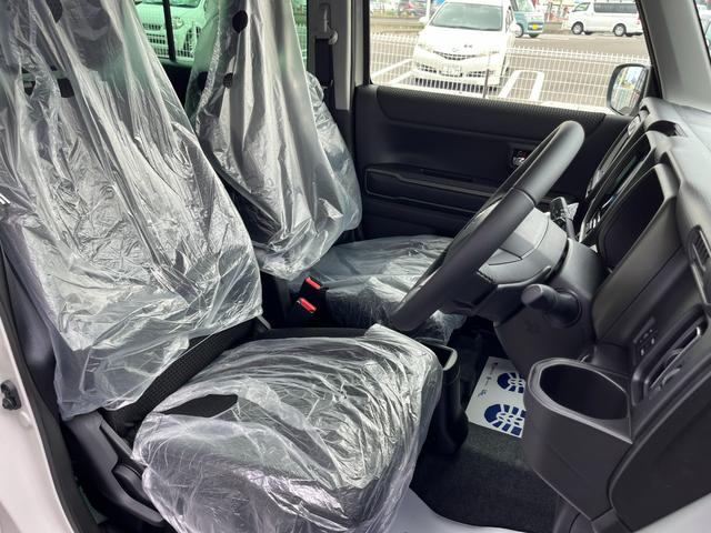 中古車の金利は約７〜１０％、ディーラーで約６％前後が一般的ですが、当社では新車低金利実質年率３．９％・最長１２０回払いまで頭金無しでご利用可能です！購入を前提とした事前審査もお気軽にご相談ください。