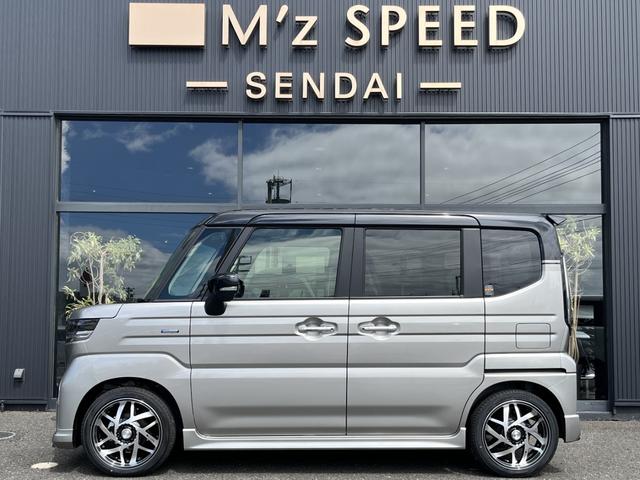 スペーシアカスタム ハイブリッドＸＳターボ　エムズスピードエアロＶｅｒコンプリートカー　全方位モニター付９インチメモリーナビ　届出済未使用車　ＺＥＳＵエアロＦ・Ｒ　１６インチＪカラットホイール　両側電動スライドドア　スズキコネクト対応（21枚目）