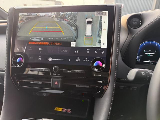 アルファード Ｚ　左右独立ムーンルーフ　寒冷地仕様　デジタルインナーミラー　パノラミックビューモニター　ブラインドスポットモニター　前後方録画機能　両側電動スライドドア　パワーバックドア　トヨタセーフティセンス（6枚目）