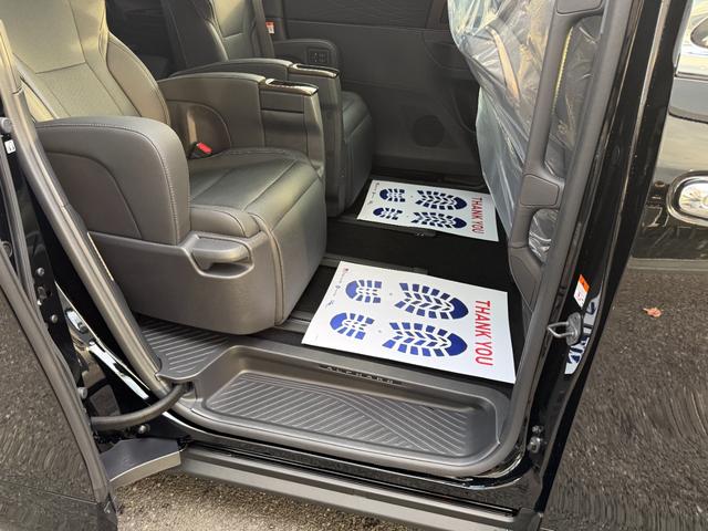 アルファード Ｚ　左右独立ムーンルーフ　寒冷地仕様　デジタルインナーミラー　パノラミックビューモニター　ブラインドスポットモニター　前後方録画機能　両側電動スライドドア　パワーバックドア　トヨタセーフティセンス（60枚目）