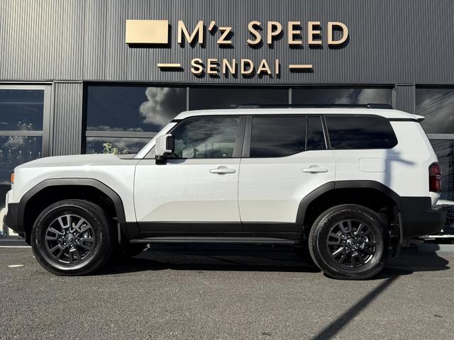 ランドクルーザー２５０ ＶＸ　７人乗り　　チルト＆電動ムーンルーフ　トヨタチームメイト　アドバンストドライブ　パノラミックビューモニター　デジタルインナーミラー　ブラインドスポットモニター　ヒッチメンバー（15枚目）