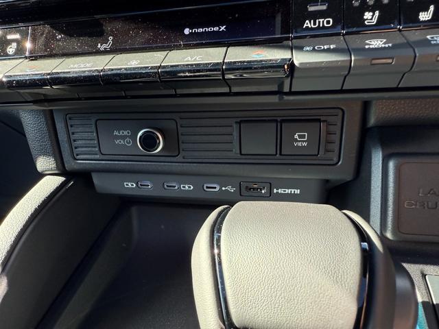 ランドクルーザー２５０ ＶＸ　７人乗り　　チルト＆電動ムーンルーフ　トヨタチームメイト　アドバンストドライブ　パノラミックビューモニター　デジタルインナーミラー　ブラインドスポットモニター　ヒッチメンバー（69枚目）