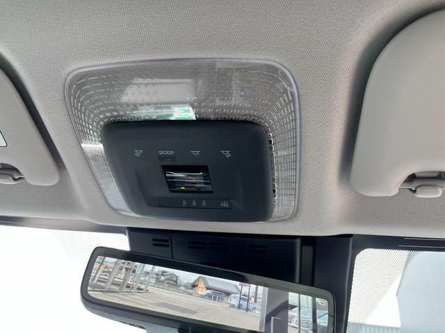 プリウス Ｚ　４ＷＤ　Ｅ－Ｆｏｕｒ　パノラマルーフ　パノラミックビューモニター　デジタルインナーミラー　前後方録画機能　トヨタチームメイトアドバンストパーク　ブラインドスポットモニター　寒冷地仕様（28枚目）