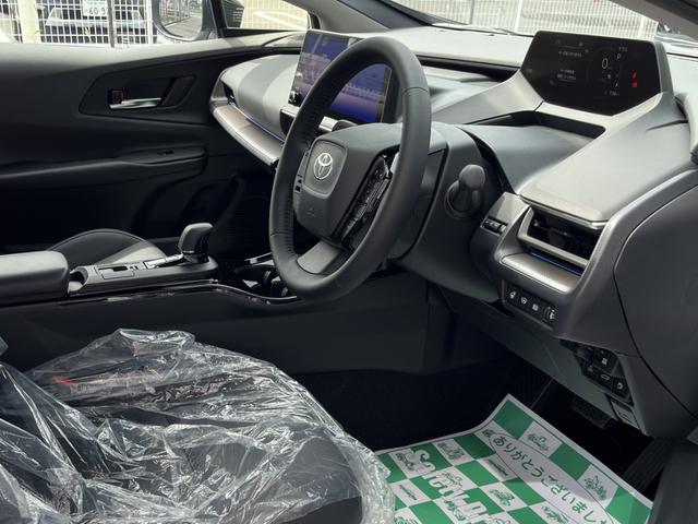 プリウス Ｚ　４ＷＤ　Ｅ－Ｆｏｕｒ　パノラマルーフ　パノラミックビューモニター　デジタルインナーミラー　前後方録画機能　トヨタチームメイトアドバンストパーク　ブラインドスポットモニター　寒冷地仕様（47枚目）