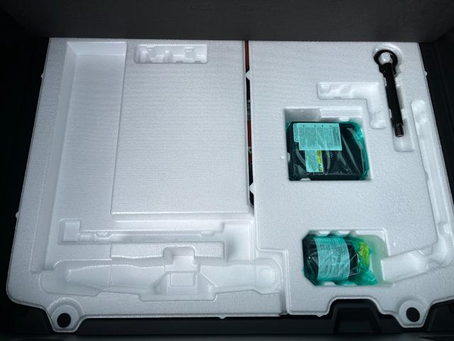 プリウス Ｚ　４ＷＤ　Ｅ－Ｆｏｕｒ　パノラマルーフ　パノラミックビューモニター　デジタルインナーミラー　前後方録画機能　トヨタチームメイトアドバンストパーク　ブラインドスポットモニター　寒冷地仕様（49枚目）