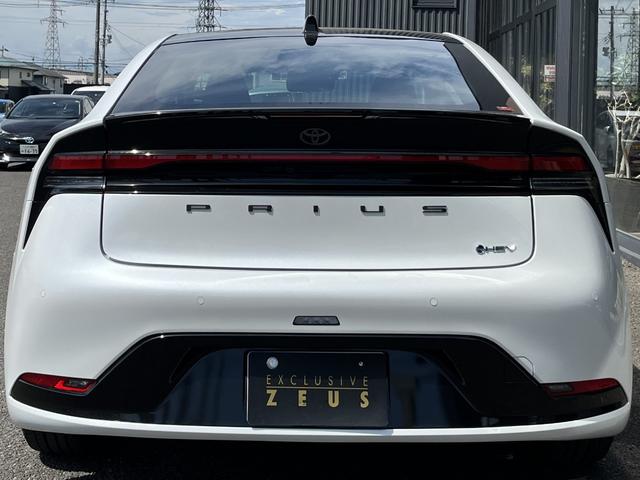 プリウス Ｚ　４ＷＤ　Ｅ－Ｆｏｕｒ　パノラマルーフ　パノラミックビューモニター　デジタルインナーミラー　前後方録画機能　トヨタチームメイトアドバンストパーク　ブラインドスポットモニター　寒冷地仕様（18枚目）