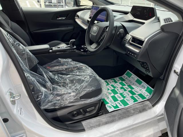 プリウス Ｚ　４ＷＤ　Ｅ－Ｆｏｕｒ　パノラマルーフ　パノラミックビューモニター　デジタルインナーミラー　前後方録画機能　トヨタチームメイトアドバンストパーク　ブラインドスポットモニター　寒冷地仕様（27枚目）