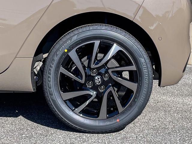 アクア Ｚ　改良後　トヨタチームメイトアドバンストパーク　１９５／５５Ｒ１６アルミホイール　合成皮革＋コンフォートパッケージ　パノラミックビューモニター　前後方録画機能　ブラインドスポットモニター（18枚目）