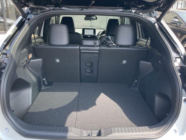 ヤリスクロス ハイブリッドZ アダプティブハイビームシステム トヨタチームメイト アドバンストパーク パノラミックビューモニター ハンズフリーバックドア カラーヘッドアップディスプレイ レーダークルーズコントロール(34枚目)