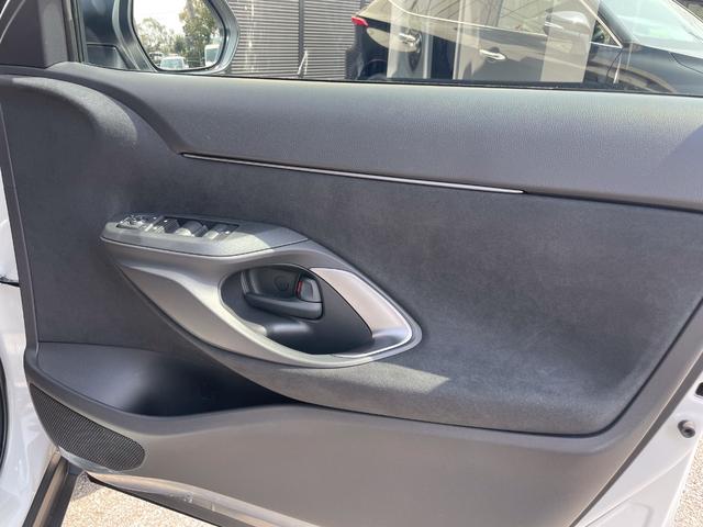 ヤリスクロス ハイブリッドZ アダプティブハイビームシステム トヨタチームメイト アドバンストパーク パノラミックビューモニター ハンズフリーバックドア カラーヘッドアップディスプレイ レーダークルーズコントロール(39枚目)