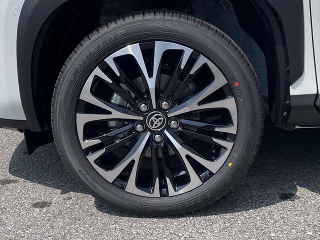 ヤリスクロス ハイブリッドZ トヨタチームメイト アドバンストパーク パノラミックビューモニター ハンズフリーバックドア カラーヘッドアップディスプレイ レーダークルーズコントロール トヨタセーフティセンス(11枚目)