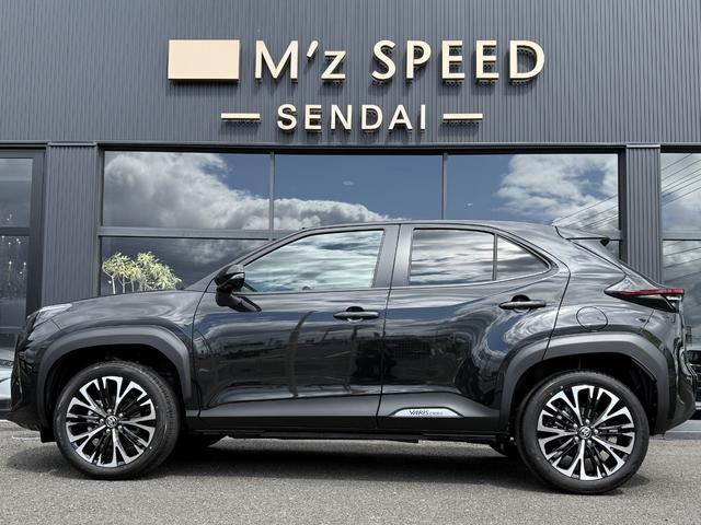 ヤリスクロス ハイブリッドZ アダプティブハイビームシステム トヨタチームメイト アドバンストパーク パノラミックビューモニター ハンズフリーバックドア カラーヘッドアップディスプレイ アクセサリーコンセント クルーズコントロール(13枚目)