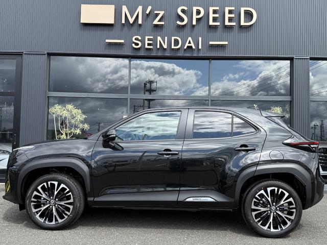 ヤリスクロス ハイブリッドZ アダプティブハイビームシステム トヨタチームメイト アドバンストパーク パノラミックビューモニター ハンズフリーバックドア カラーヘッドアップディスプレイ アクセサリーコンセント クルーズコントロール(14枚目)