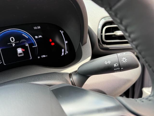 ヤリスクロス ハイブリッドZ アダプティブハイビームシステム トヨタチームメイト アドバンストパーク パノラミックビューモニター ハンズフリーバックドア カラーヘッドアップディスプレイ アクセサリーコンセント クルーズコントロール(45枚目)