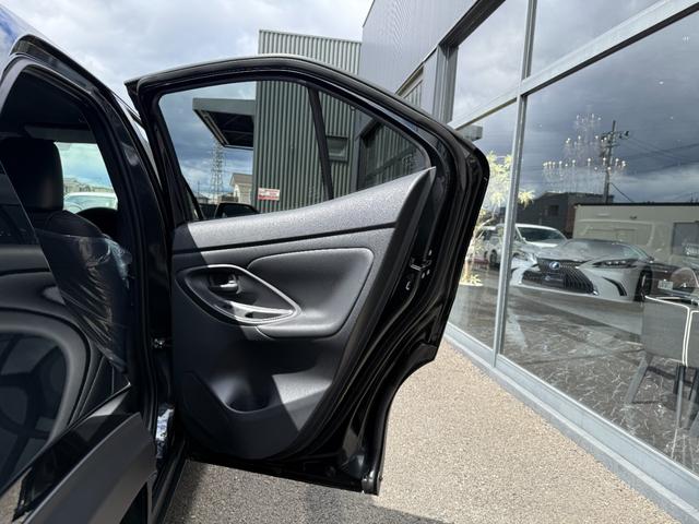 ヤリスクロス ハイブリッドZ アダプティブハイビームシステム トヨタチームメイト アドバンストパーク パノラミックビューモニター ハンズフリーバックドア カラーヘッドアップディスプレイ アクセサリーコンセント クルーズコントロール(54枚目)