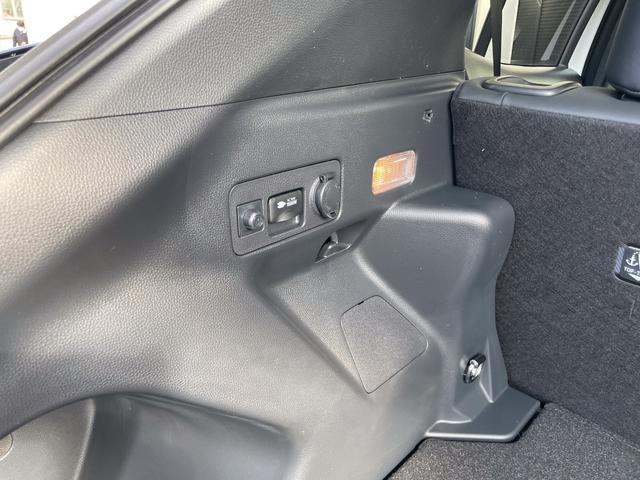 ヤリスクロス ハイブリッドZ アダプティブハイビームシステム トヨタチームメイト アドバンストパーク パノラミックビューモニター ハンズフリーバックドア カラーヘッドアップディスプレイ アクセサリーコンセント クルーズコントロール(77枚目)