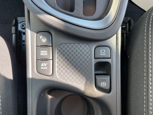 ヤリスクロス ハイブリッドZ アダプティブハイビームシステム トヨタチームメイト アドバンストパーク パノラミックビューモニター ハンズフリーバックドア カラーヘッドアップディスプレイ アクセサリーコンセント クルーズコントロール(15枚目)