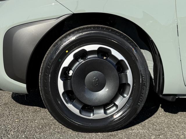 シエンタ ハイブリッドＺ　改良後　７人乗り　コンフォートパッケージ　パノラミックビューモニター　前後方録画機能付　ブラインドスポットモニター　両側電動スライドドア　電動パーキングブレーキ　天井サーキュレーター（24枚目）