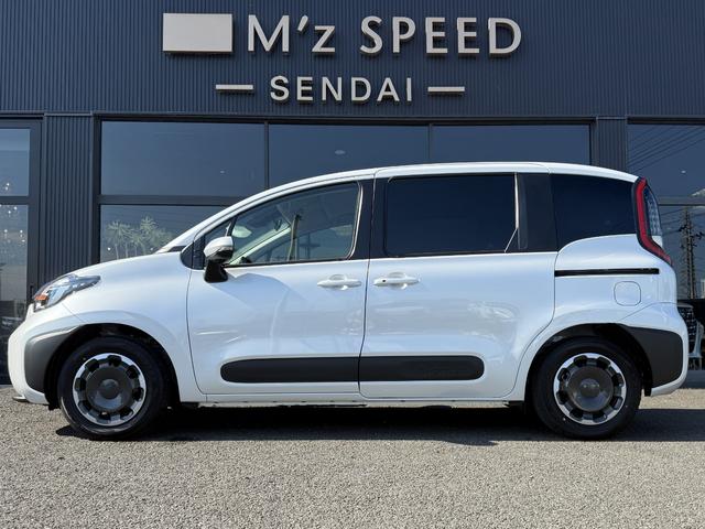 シエンタ ハイブリッドZ 改良後 7人乗り コンフォートパッケージ パノラミックビューモニター 前後方録画機能付 ブラインドスポットモニター 両側電動スライドドア 電動パーキングブレーキ 天井サーキュレーター(14枚目)