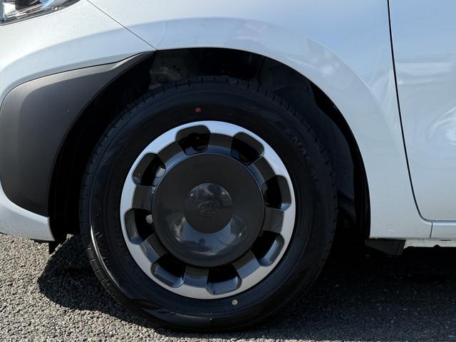 シエンタ ハイブリッドZ 改良後 7人乗り コンフォートパッケージ パノラミックビューモニター 前後方録画機能付 ブラインドスポットモニター 両側電動スライドドア 電動パーキングブレーキ 天井サーキュレーター(21枚目)