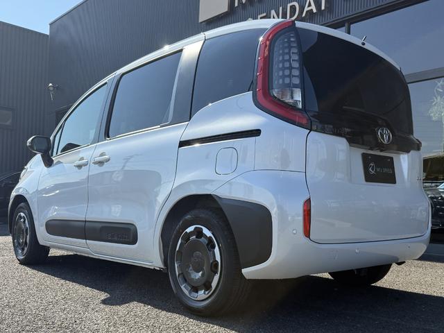 シエンタ ハイブリッドZ 改良後 7人乗り コンフォートパッケージ パノラミックビューモニター 前後方録画機能付 ブラインドスポットモニター 両側電動スライドドア 電動パーキングブレーキ 天井サーキュレーター(28枚目)