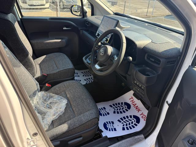 シエンタ ハイブリッドZ 改良後 7人乗り コンフォートパッケージ パノラミックビューモニター 前後方録画機能付 ブラインドスポットモニター 両側電動スライドドア 電動パーキングブレーキ 天井サーキュレーター(38枚目)